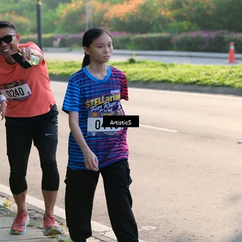 Runner Photo 8029782