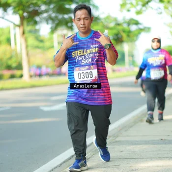 Runner Photo 8029843