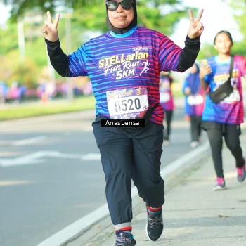 Runner Photo 8029863