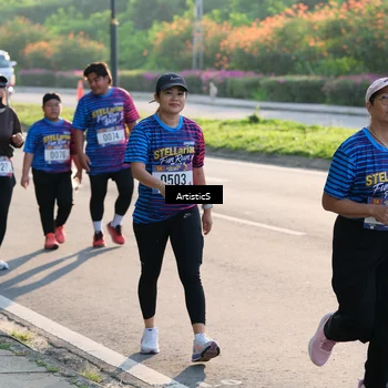 Runner Photo 8030034