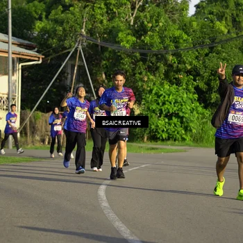 Runner Photo 8030065