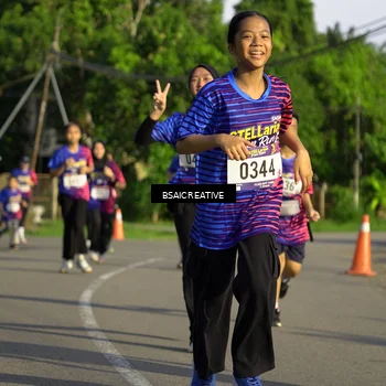 Runner Photo 8030100