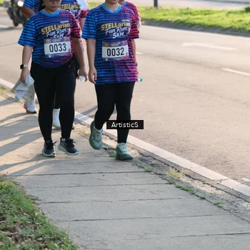 Runner Photo 8030240