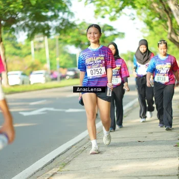 Runner Photo 8030303