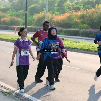 Runner Photo 8030318