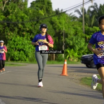 Runner Photo 8030320