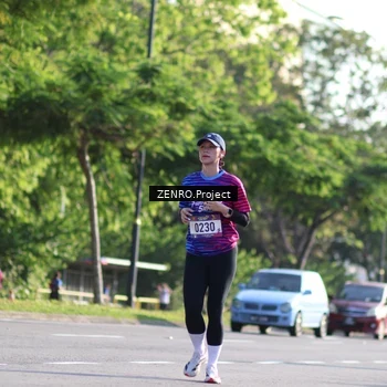 Runner Photo 8030409
