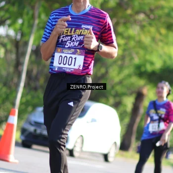 Runner Photo 8030411