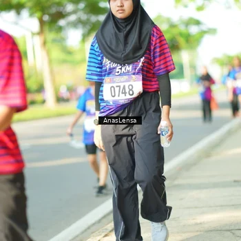 Runner Photo 8030420