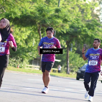 Runner Photo 8030459