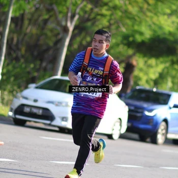 Runner Photo 8030472