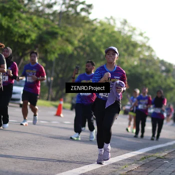 Runner Photo 8030556