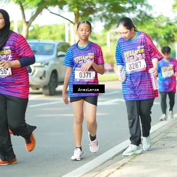 Runner Photo 8030563