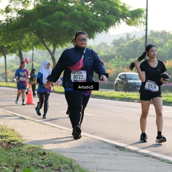 Runner Photo 8030573
