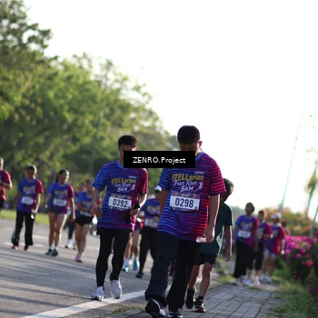 Runner Photo 8030599