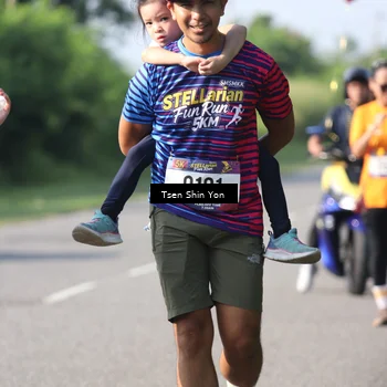 Runner Photo 8030691