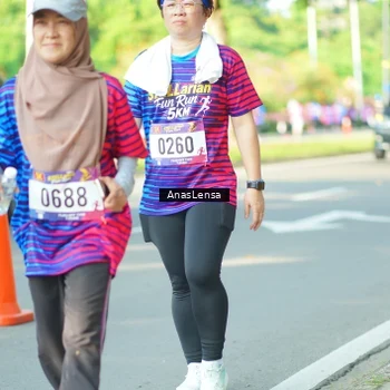 Runner Photo 8030695
