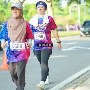 Runner Photo 8030713