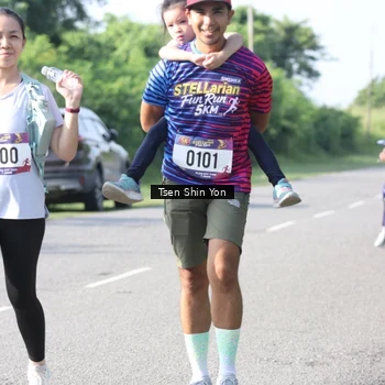Runner Photo 8030754