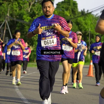Runner Photo 8030756