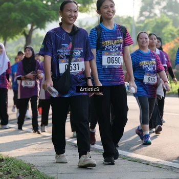 Runner Photo 8030902