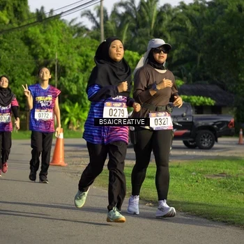 Runner Photo 8030917
