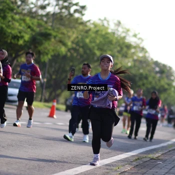 Runner Photo 8030925