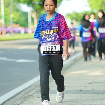Runner Photo 8031002
