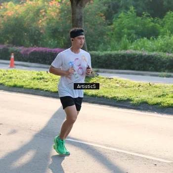 Runner Photo 8031574