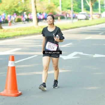 Runner Photo 8031674