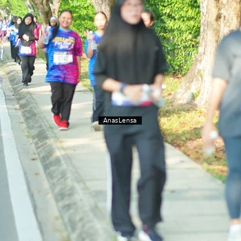 Runner Photo 8032040