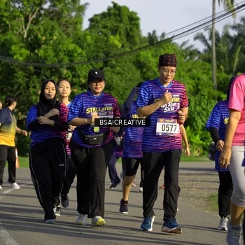 Runner Photo 8032054