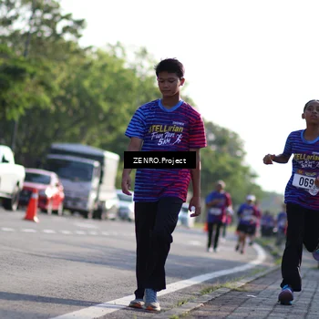 Runner Photo 8032247