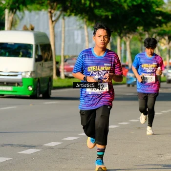 Runner Photo 8032372