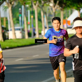 Runner Photo 8032624