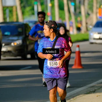 Runner Photo 8032656