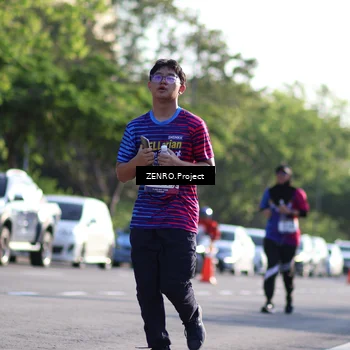 Runner Photo 8032704