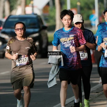 Runner Photo 8032869