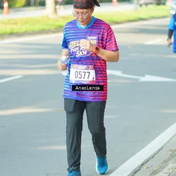 Runner Photo 8033263