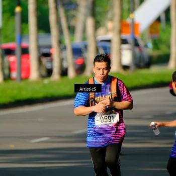Runner Photo 8033415