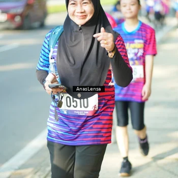 Runner Photo 8033504