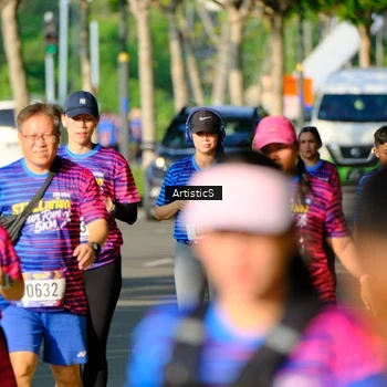 Runner Photo 8033703