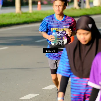 Runner Photo 8033943