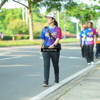 Runner Photo 8034245
