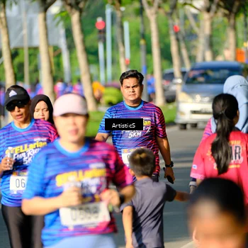 Runner Photo 8034641