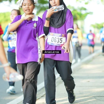 Runner Photo 8034653