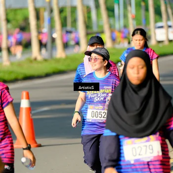 Runner Photo 8034674