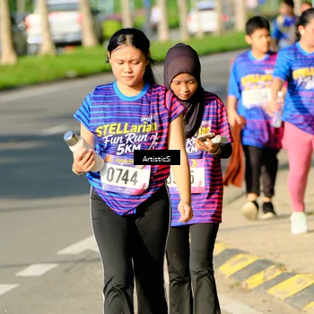Runner Photo 8034730