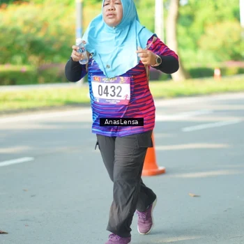 Runner Photo 8035494