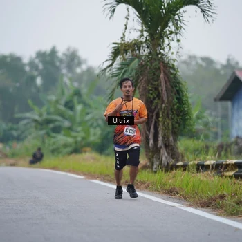 Runner Photo 8035942
